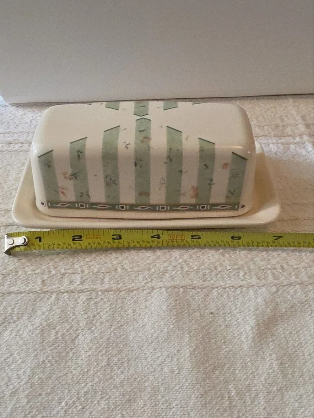 Vintage Pfaltzgraff Naturewood 1/4 lb Covered Butter Dish.